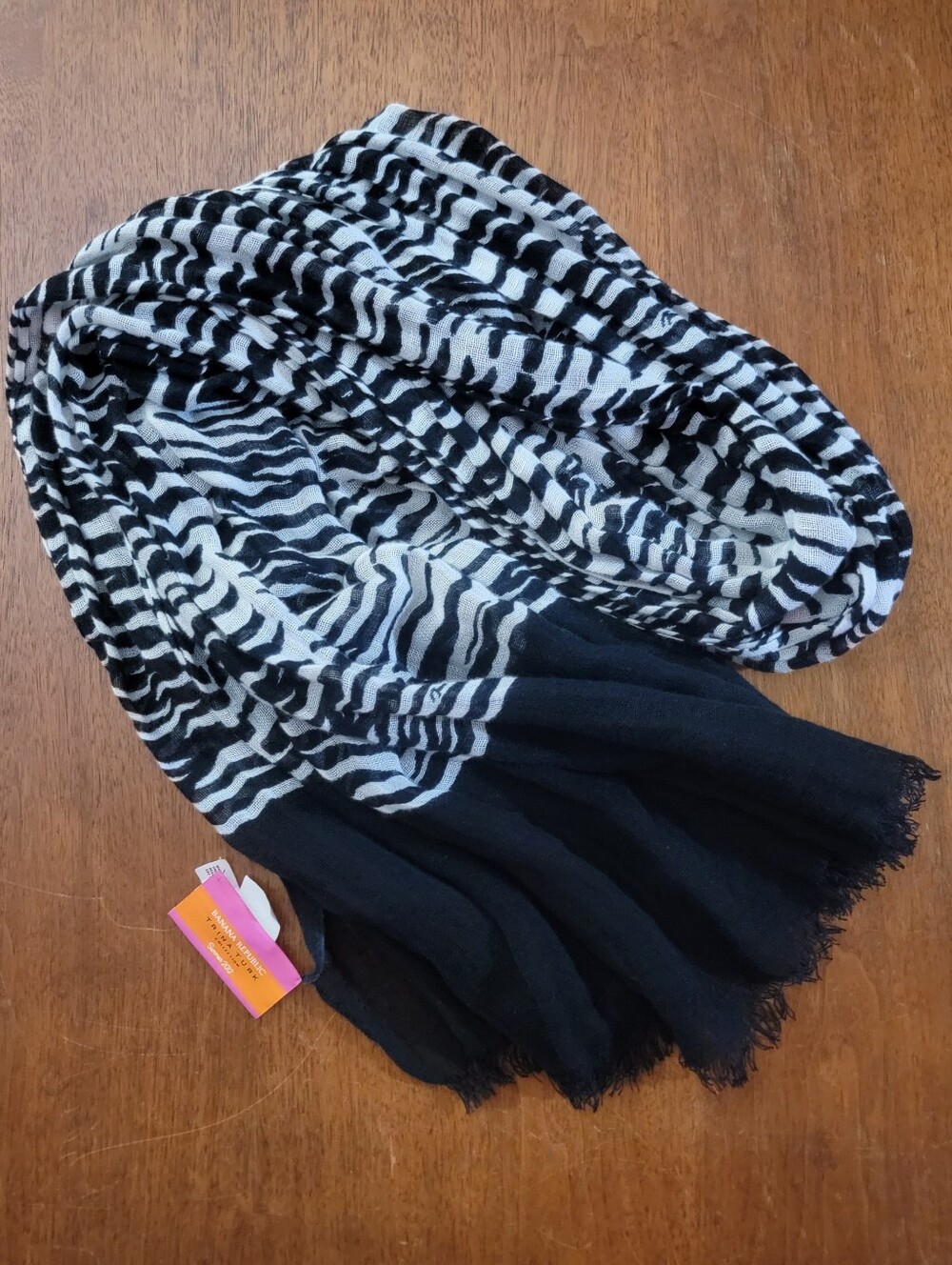 Banana Republic Trina Turk Collection scarf 🦓